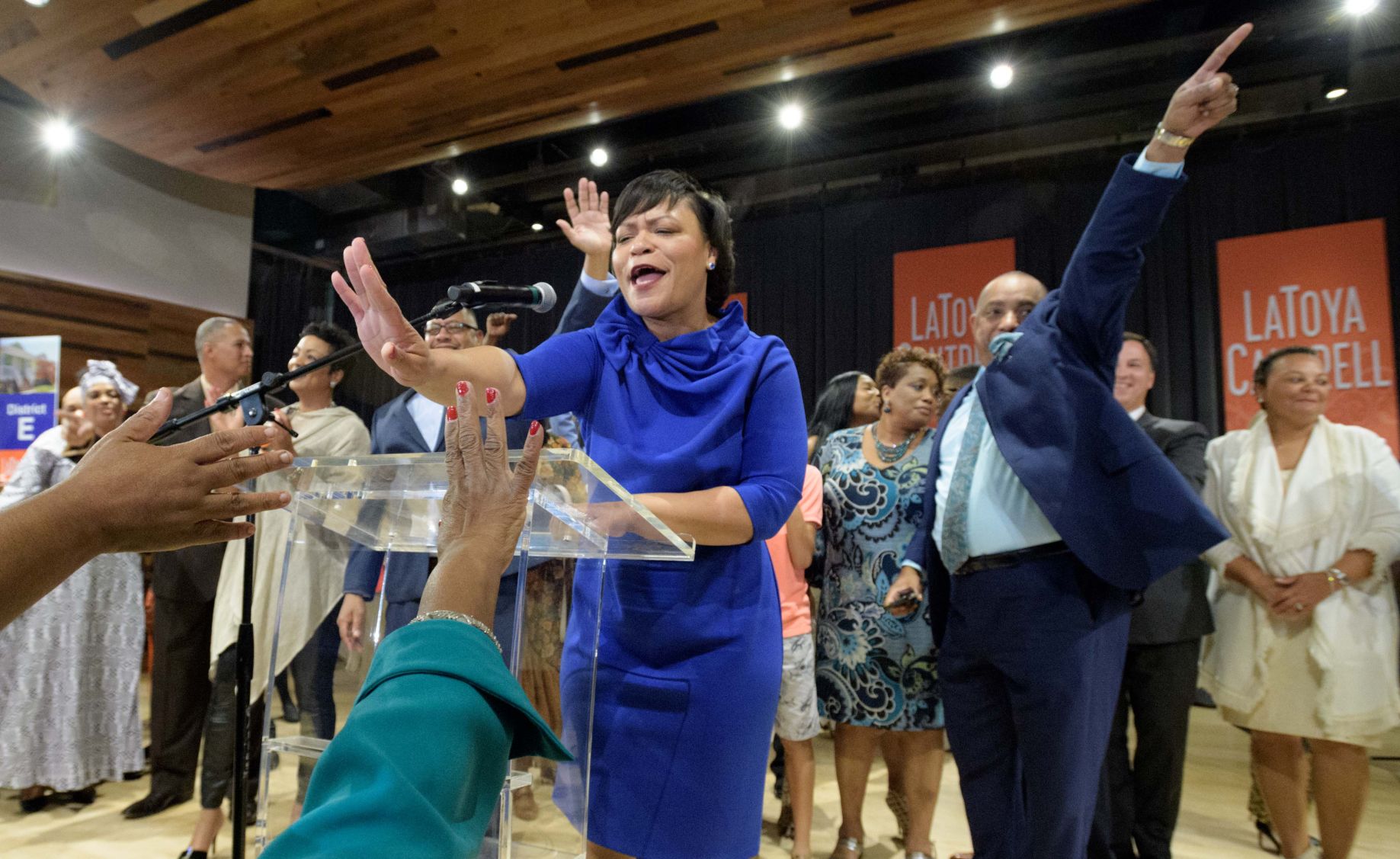 NO.mayor.111917.003.JPG
